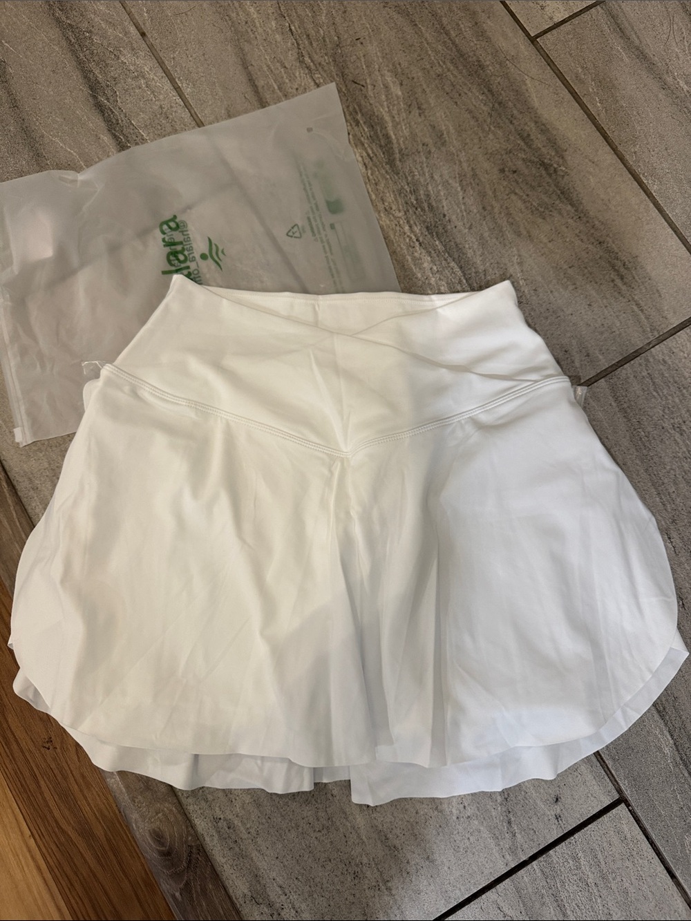 HALARA White Athletic Skort with Built-In Shorts